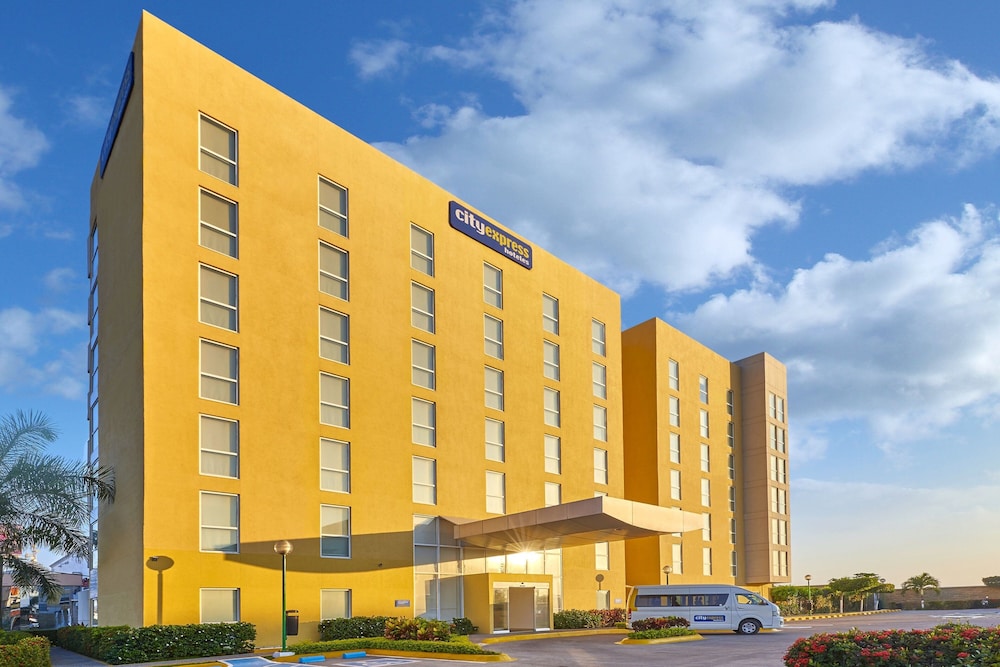 City Express by Marriott Manzanillo 2/50