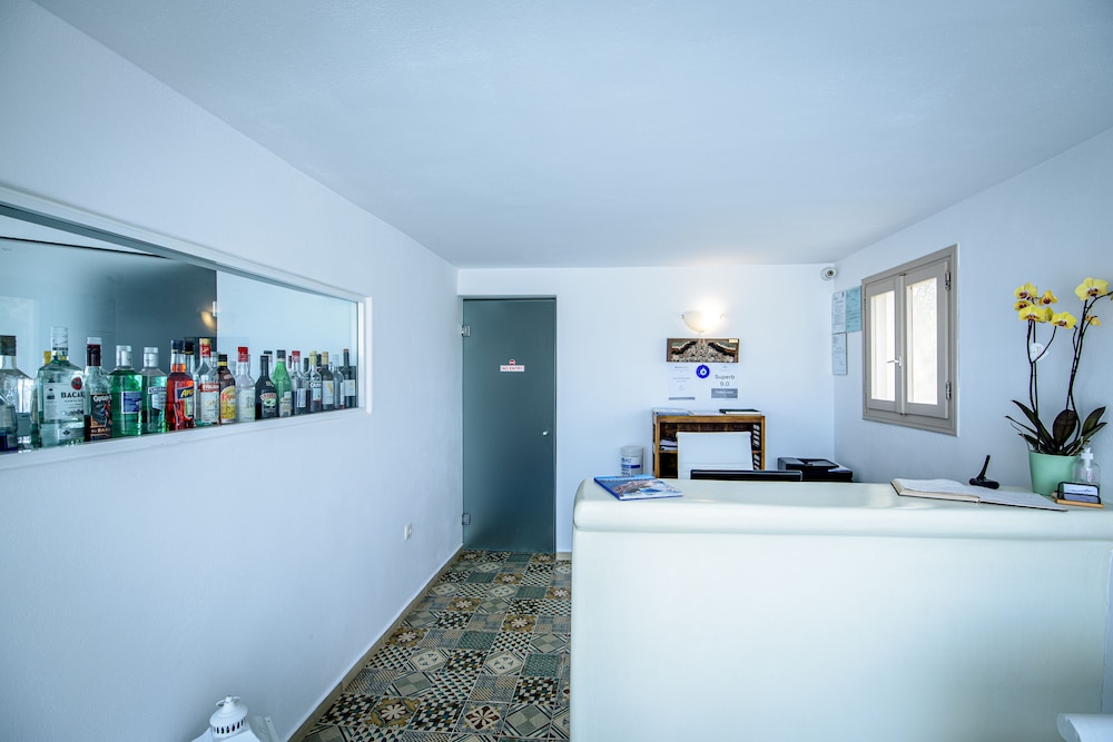 EN PLO BOUTIQUE SUITES 6/49