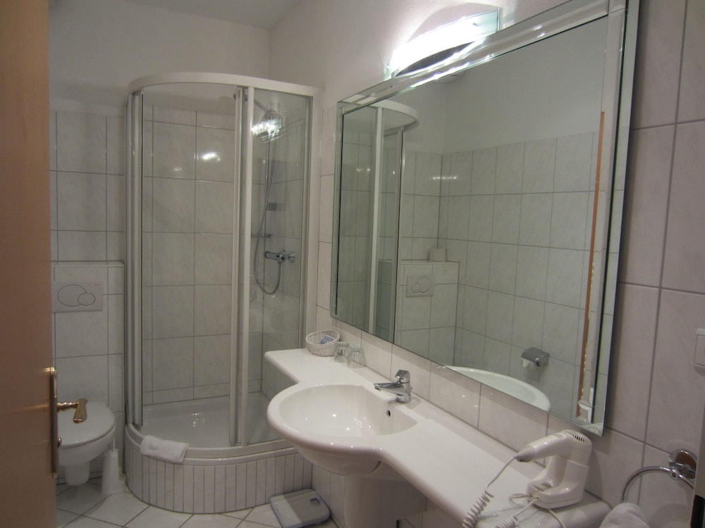Hotel Gildenhof - An den Westfalenhallen Dortmund 42/45