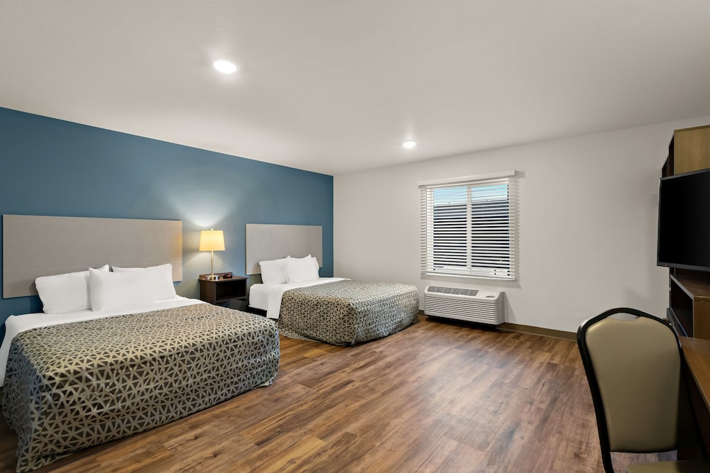 WoodSpring Suites Fort Collins 12/29