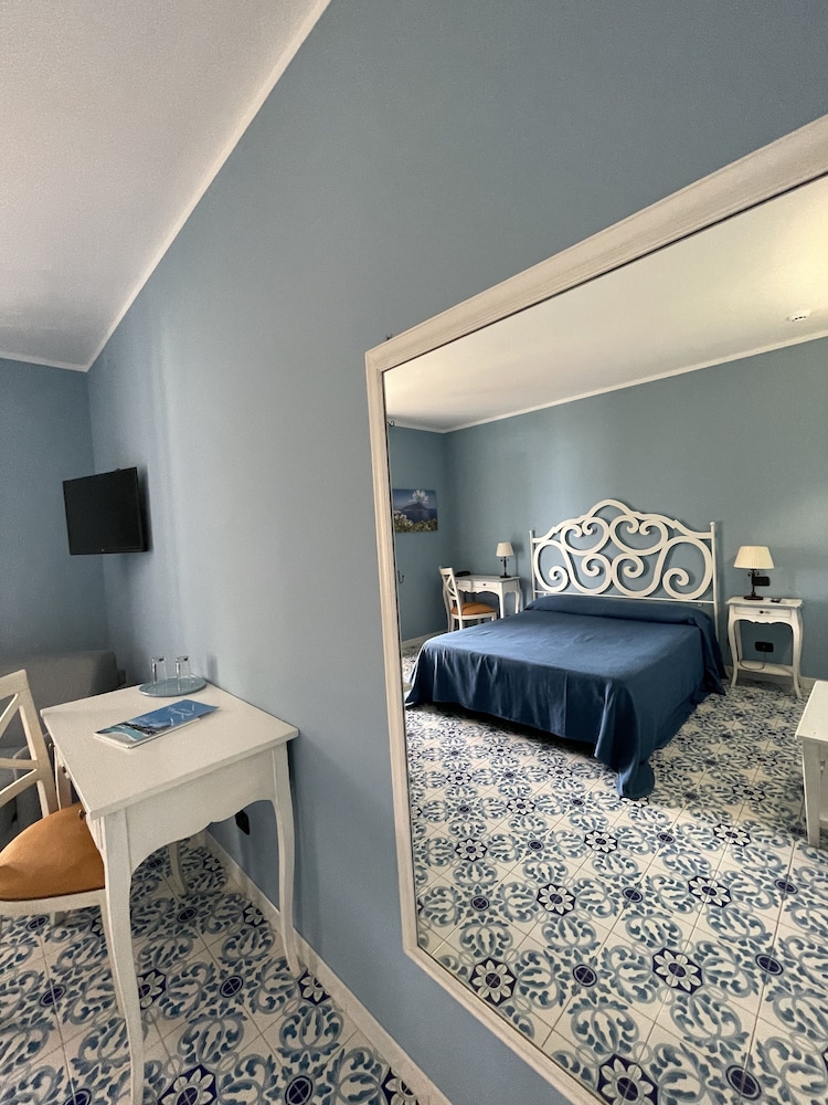 Hotel Bougainville 35/50