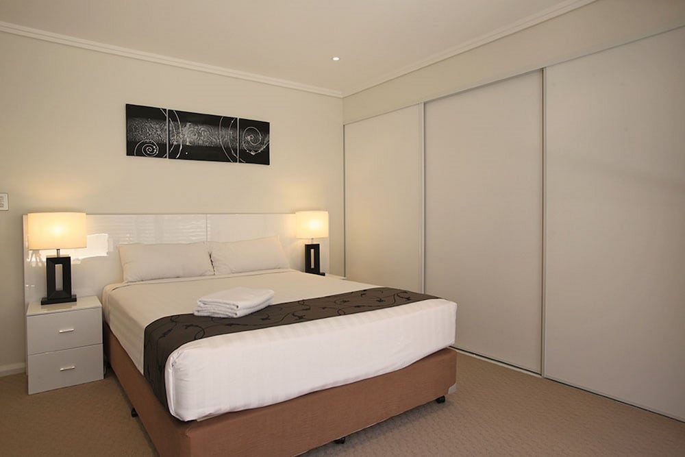 Opal Cove Resort 14/72