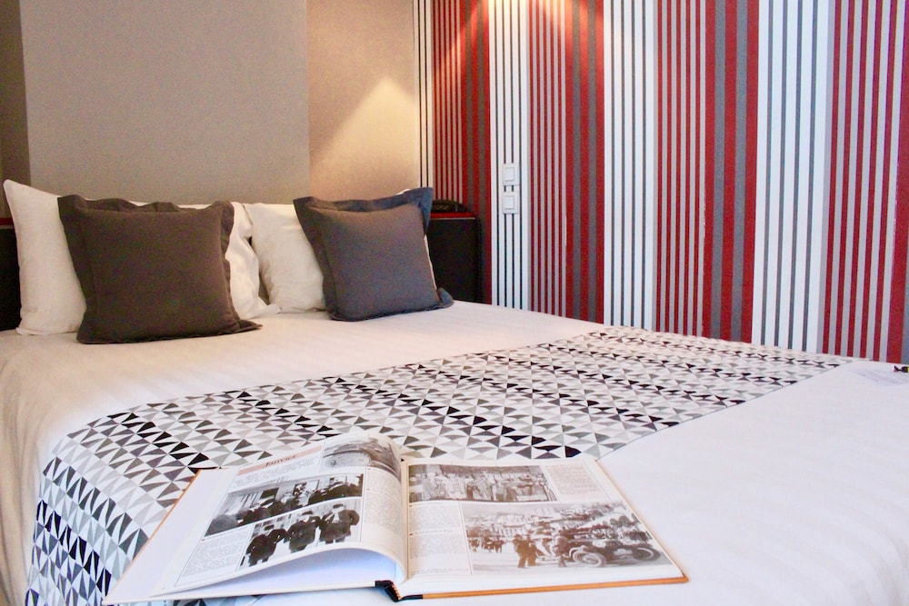 Hotel Le Charleston 19/75