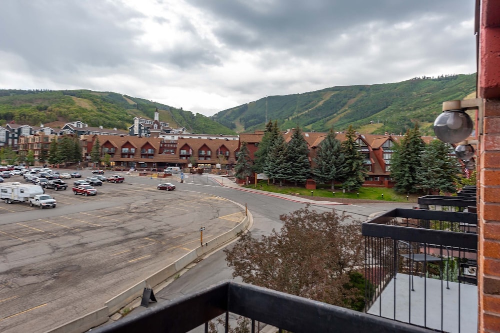 Shadow Ridge Resort Hotel By All Seasons Resort Lodging 73/77