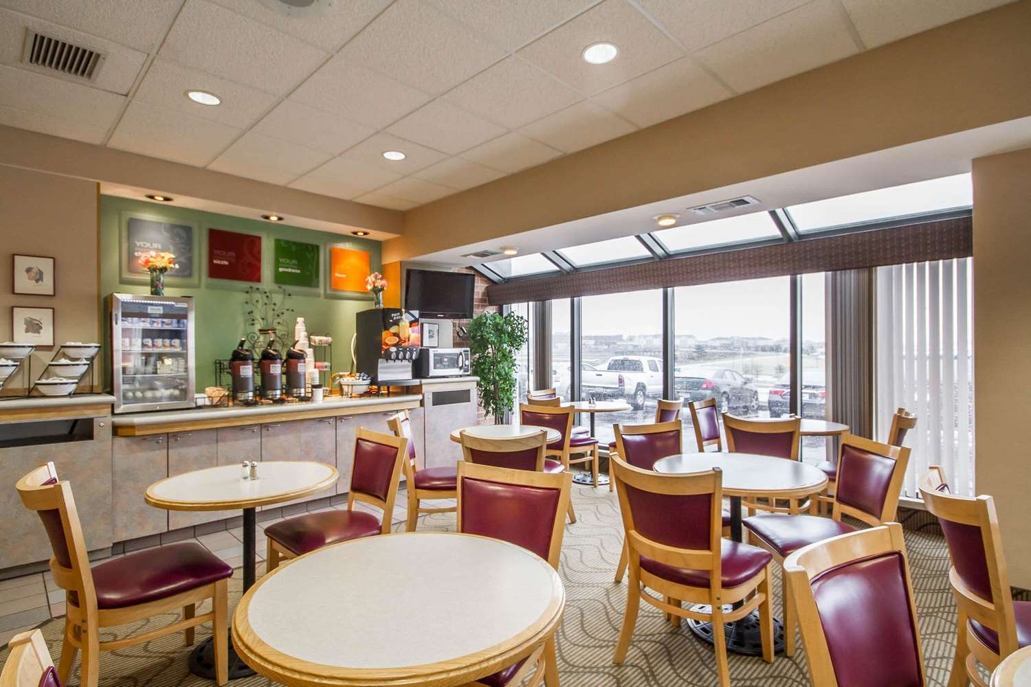 restaurant cafeteria