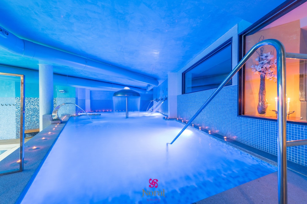 swimming pool spa