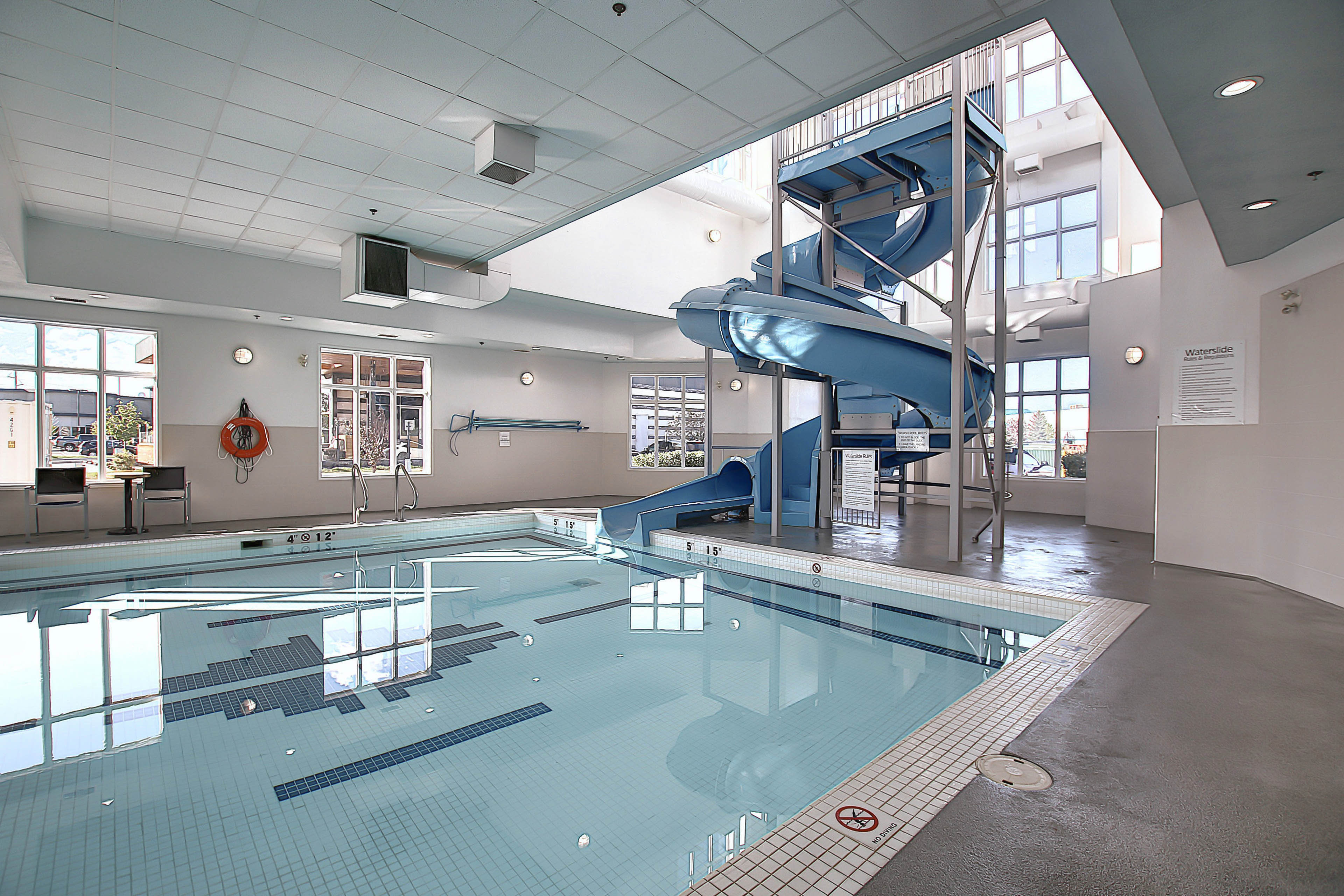 Holiday Inn Express Hotel Suites Airport Calgary 19/52