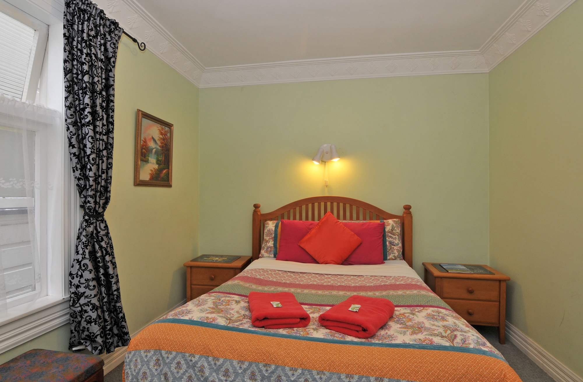 ROOM, SINGLE, DOUBLE BED