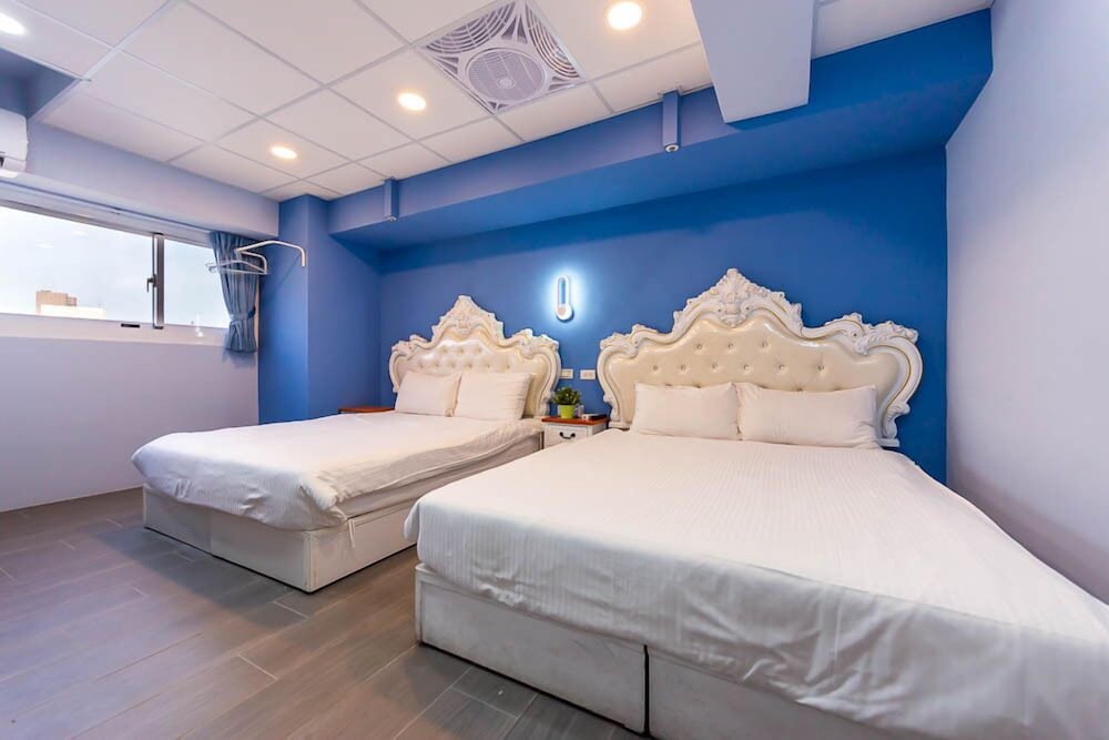 Liuhe Su Hotels 16/44