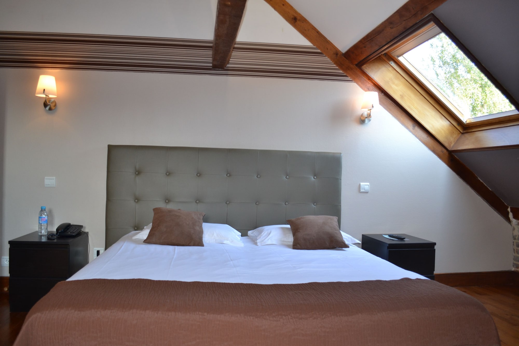 PRESIDENTIAL, SUITE