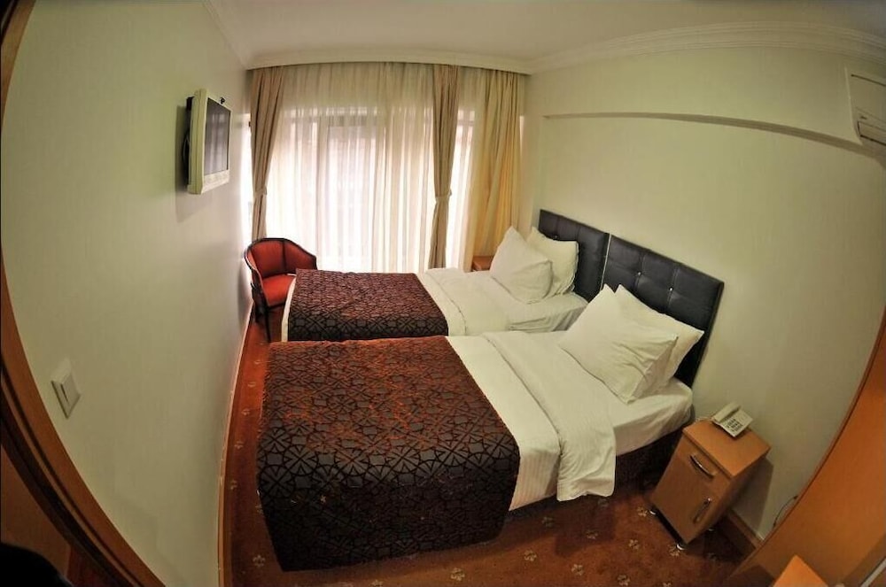 Palace Point Hotel 14/42
