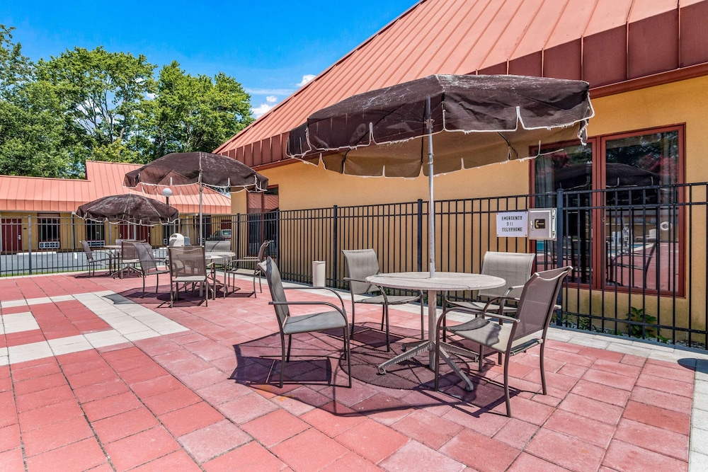 Econo Lodge Pocomoke City Hwy 13 1/23