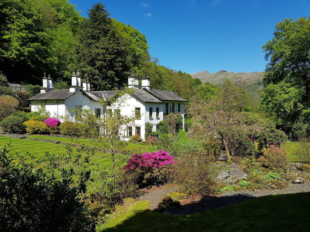 Foxghyll Country House B&amp;B 30/42