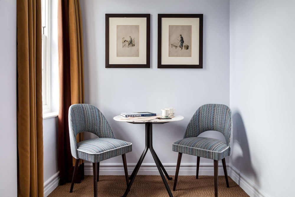Radisson Blu Hotel London Bond Street 47/71