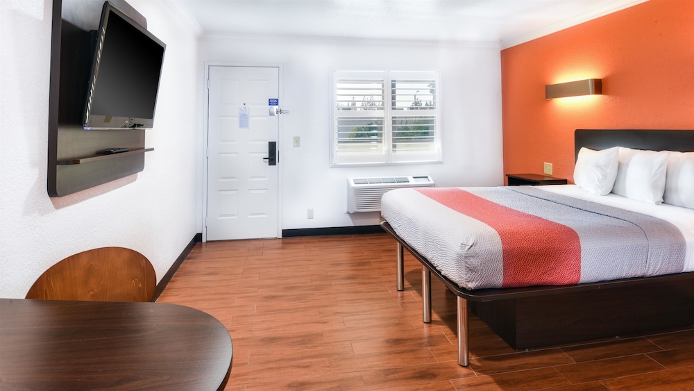 Motel6 Ontario, CA - Convention Center Airport 31/62