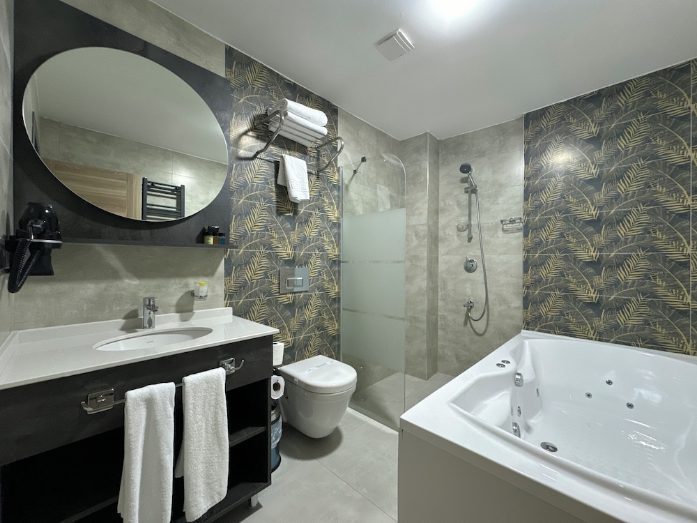 Korkmaz Otel 56/59