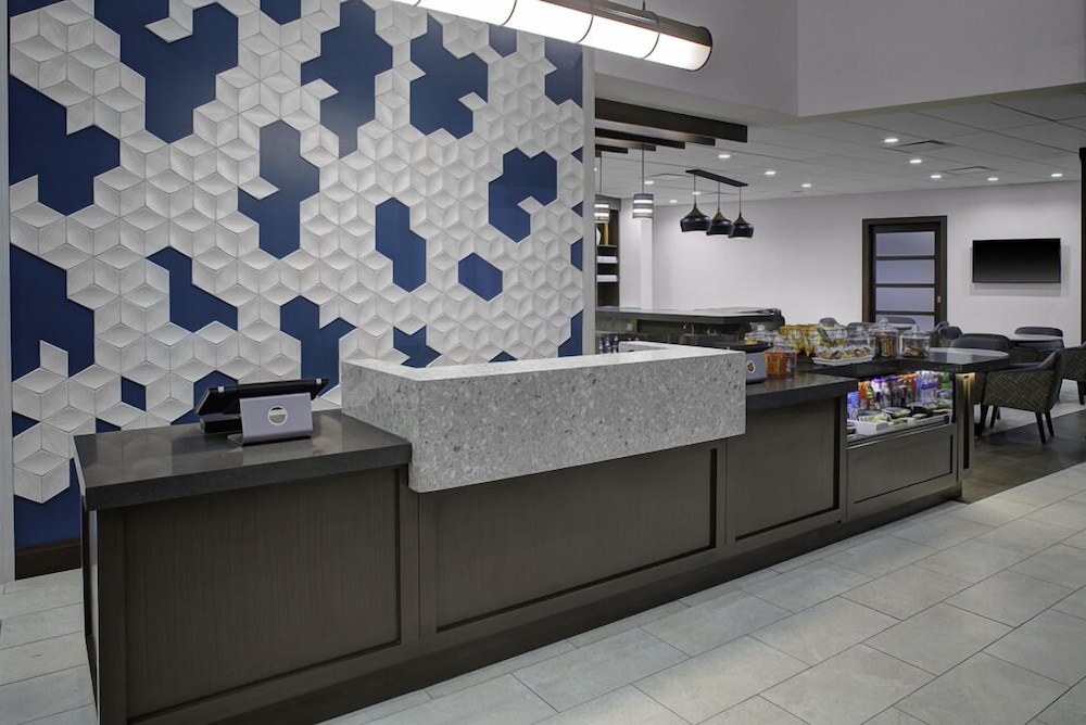 Hyatt Place Dallas/The Colony 13/61