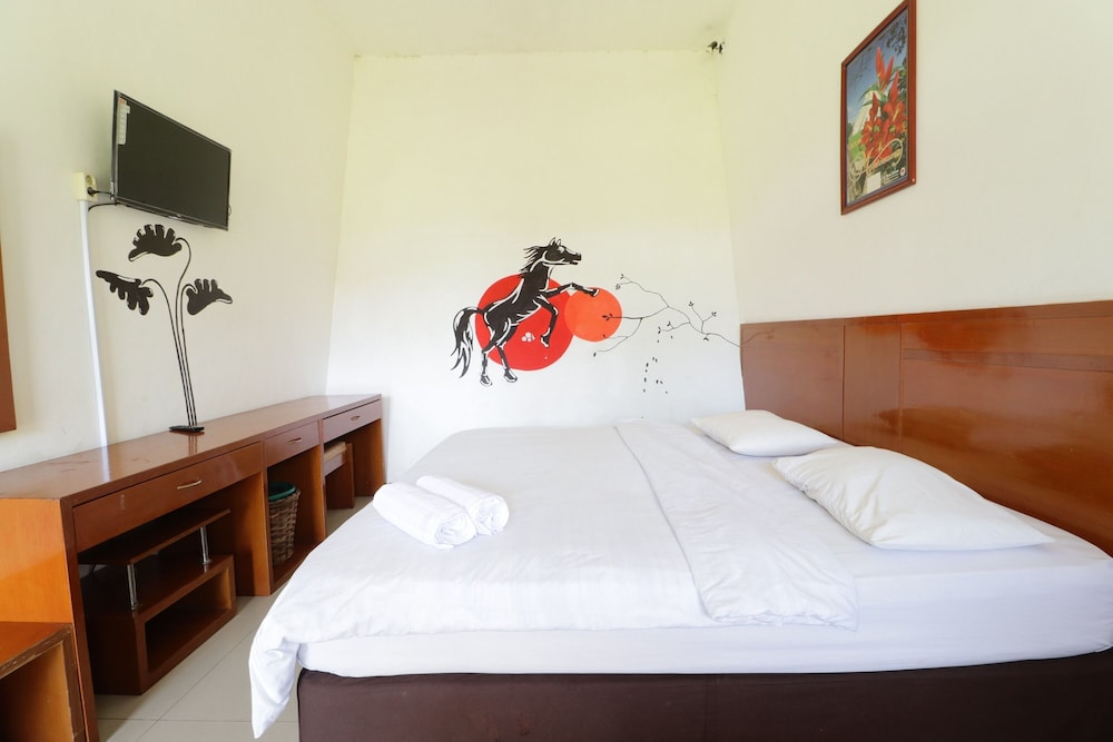 Nirwana Hotel Lembang by ZUZU 2/50