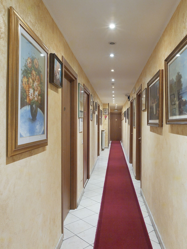 Hotel Arco Romana 14/20
