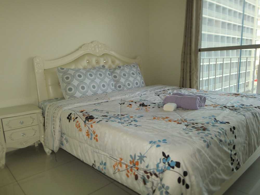 2 BEDROOMS, CONDO
