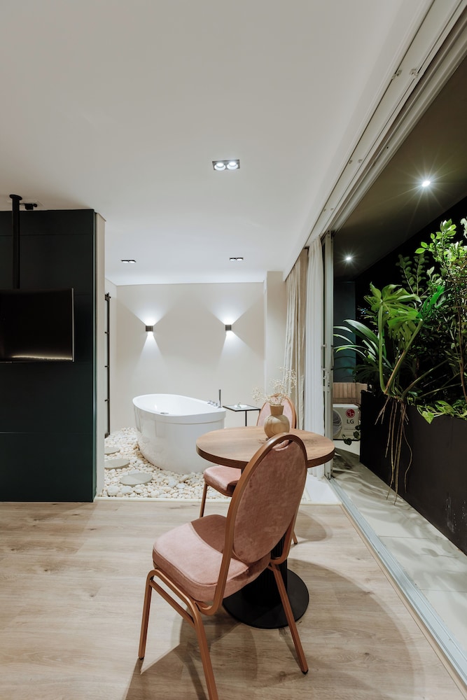 Hotel Sky Medellin 44/55