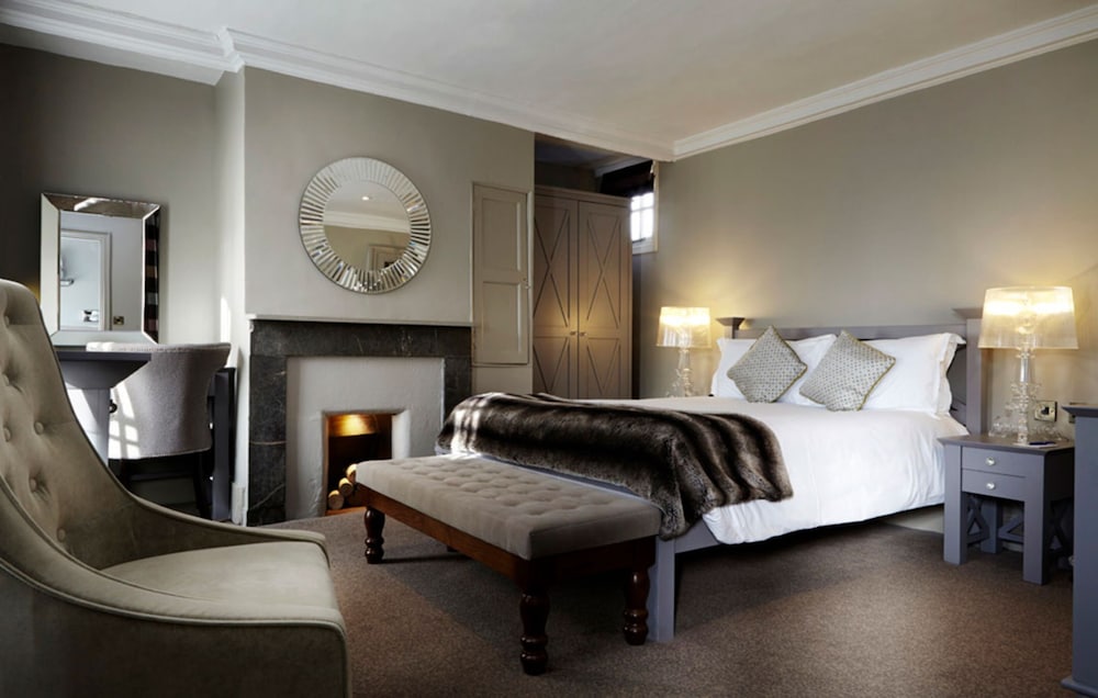 SUPERIOR, DOUBLE BED