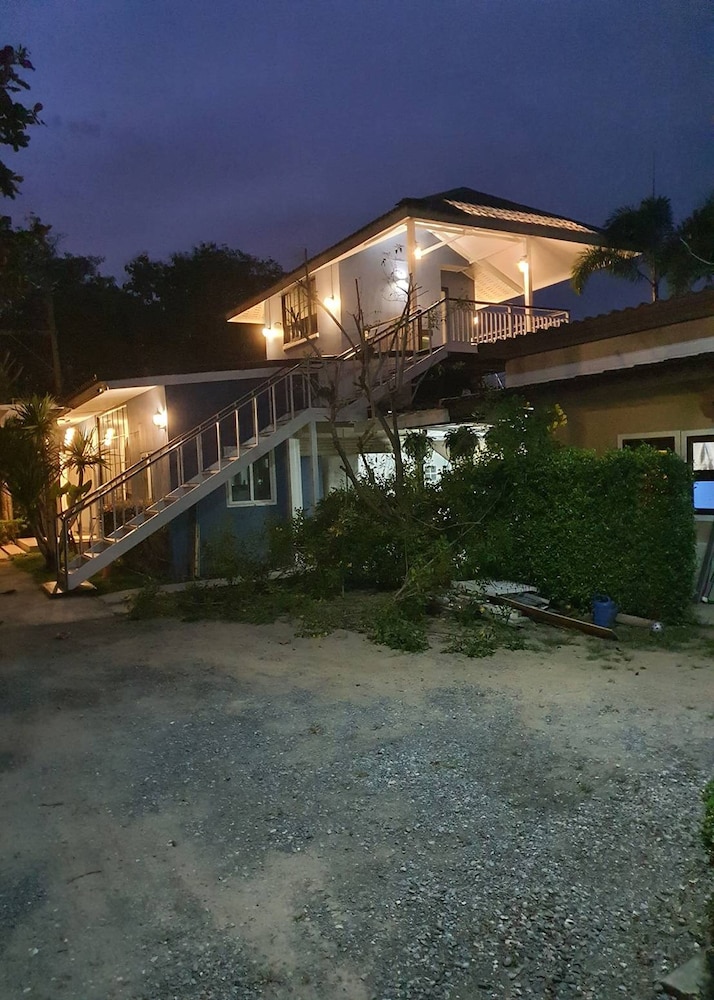 Aob-Oun Homestay By Zuzu 5/50