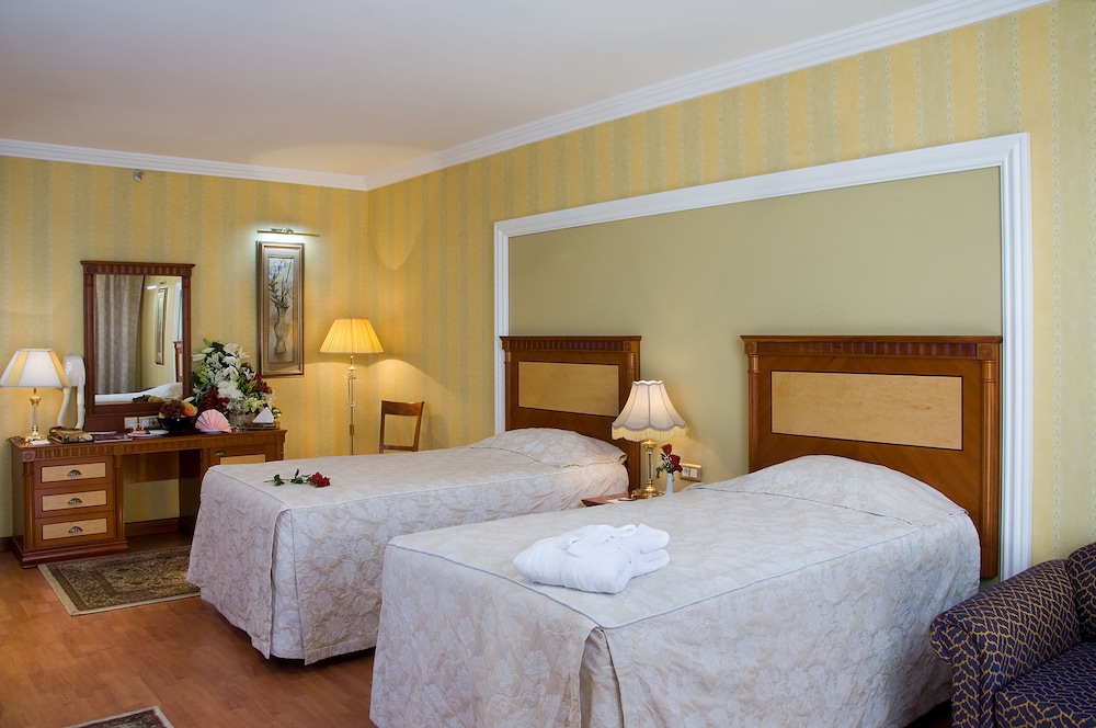 فندق المدينة مريديان(Le Meridien Medina) 16/60