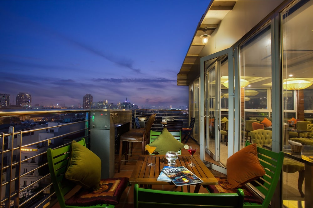 Golden Silk Boutique Hotel 55/70