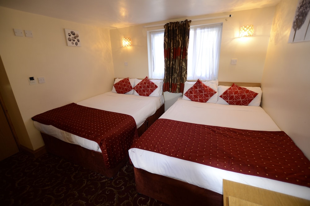 Britannia Inn Hotel Ilford 25/64