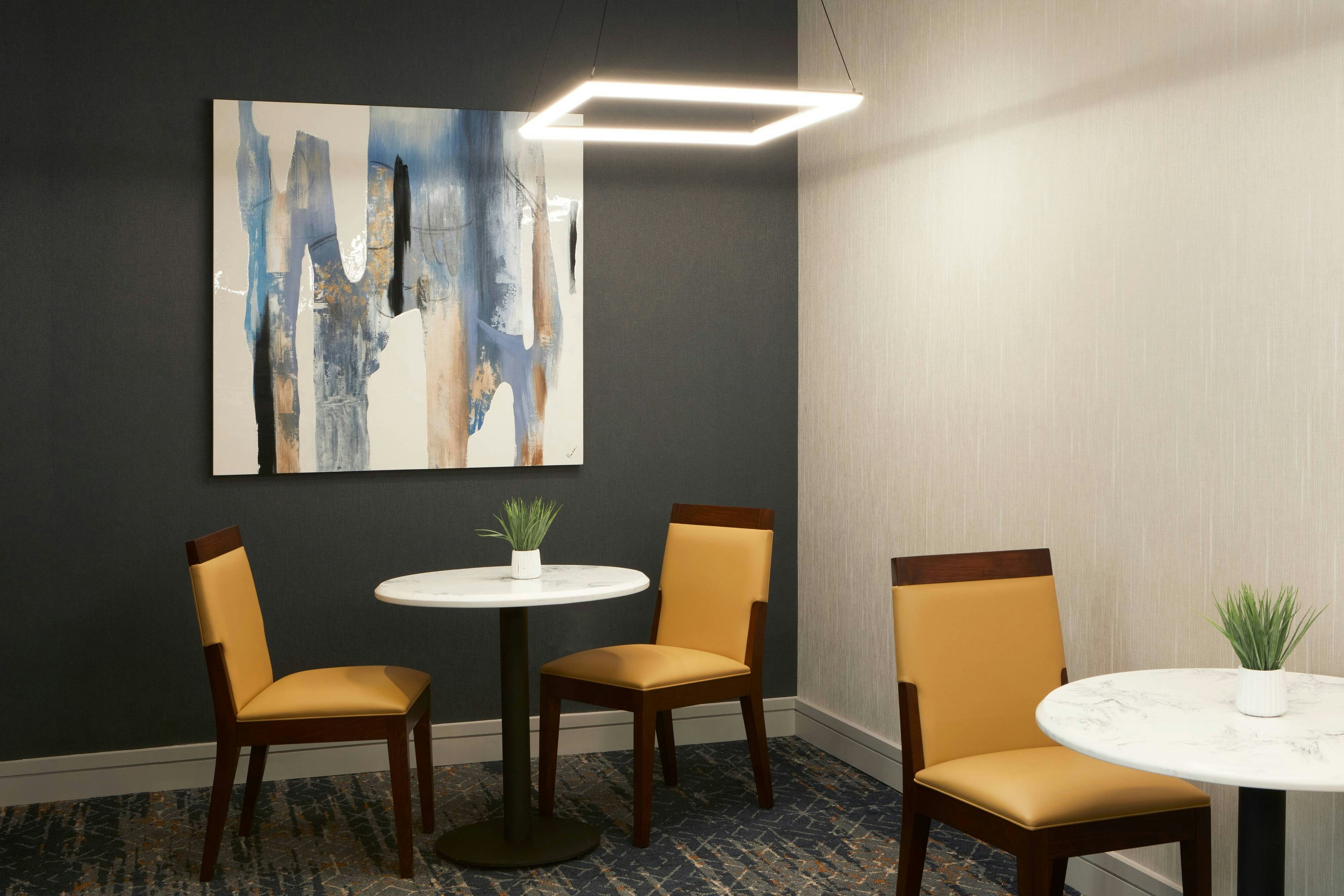 Courtyard By Marriott Los Angeles Lax Century Boulevard 10/19