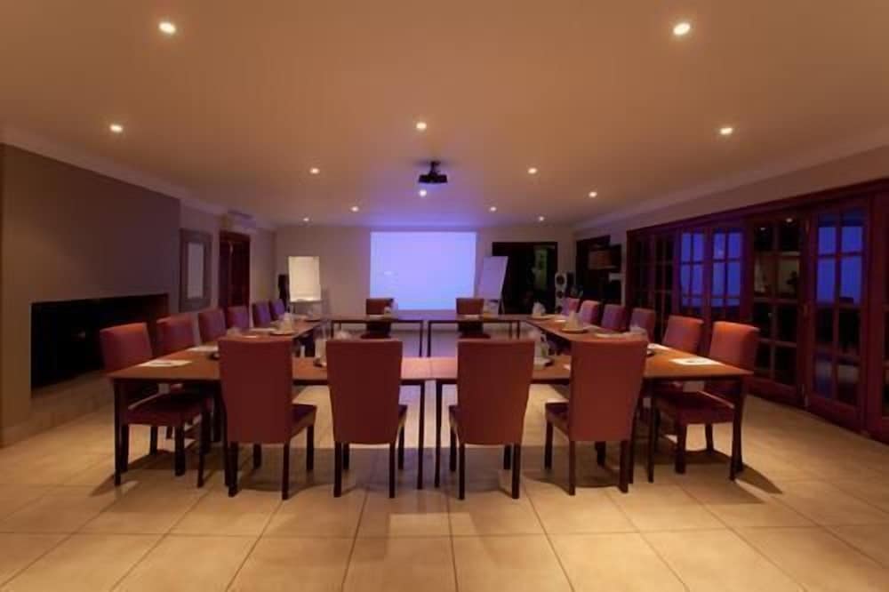 Africasky Guest House 13/19