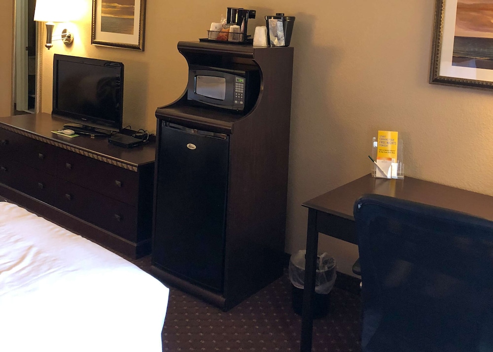 Americas Best Value Inn Suites Gun Barrel City 49/57