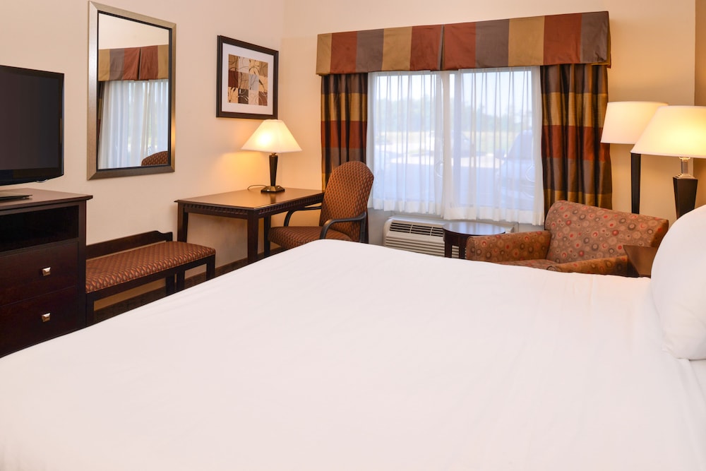 Holiday Inn Express Suites Wheeling 27/78