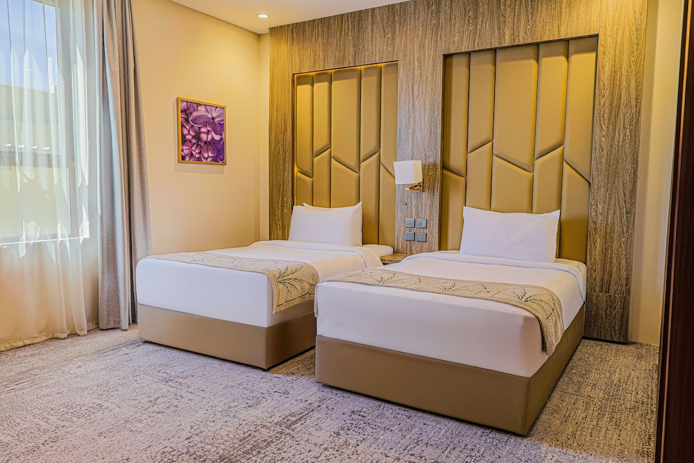 فندق كارم الرياض(Tura Hotel AlNuzha) 19/43