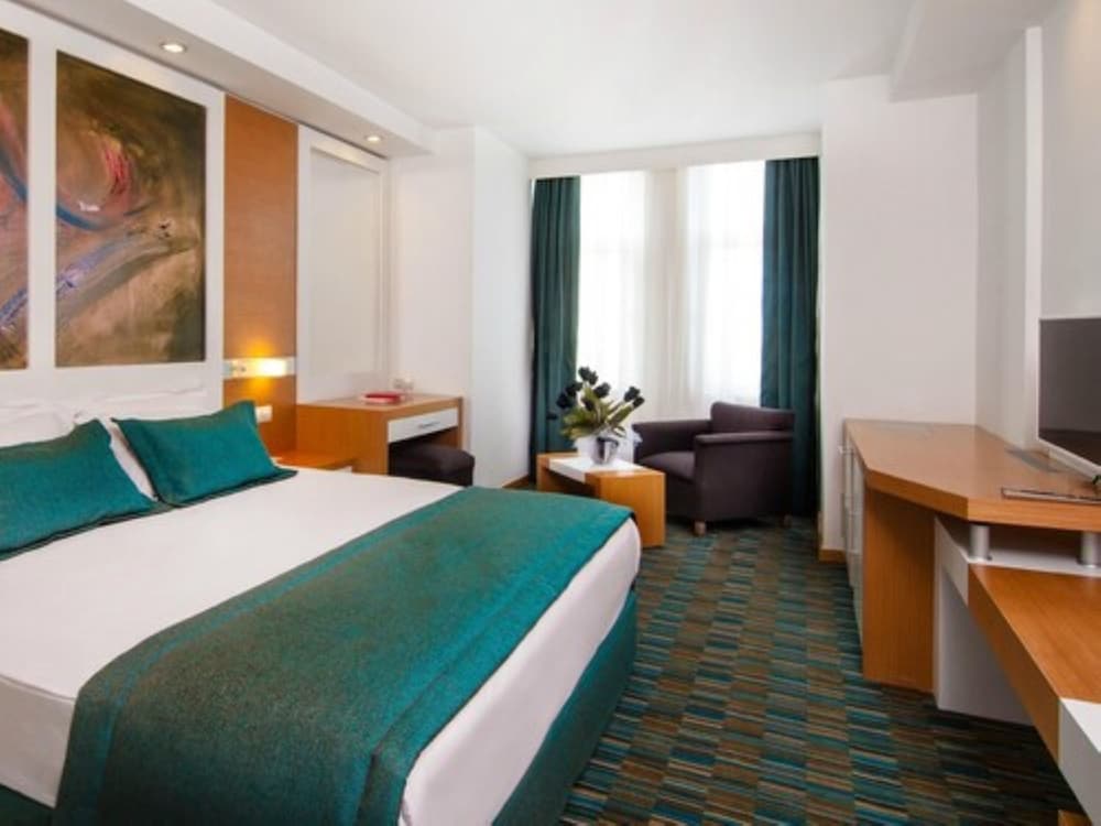 Ladonia Hotels Adakule 12/50