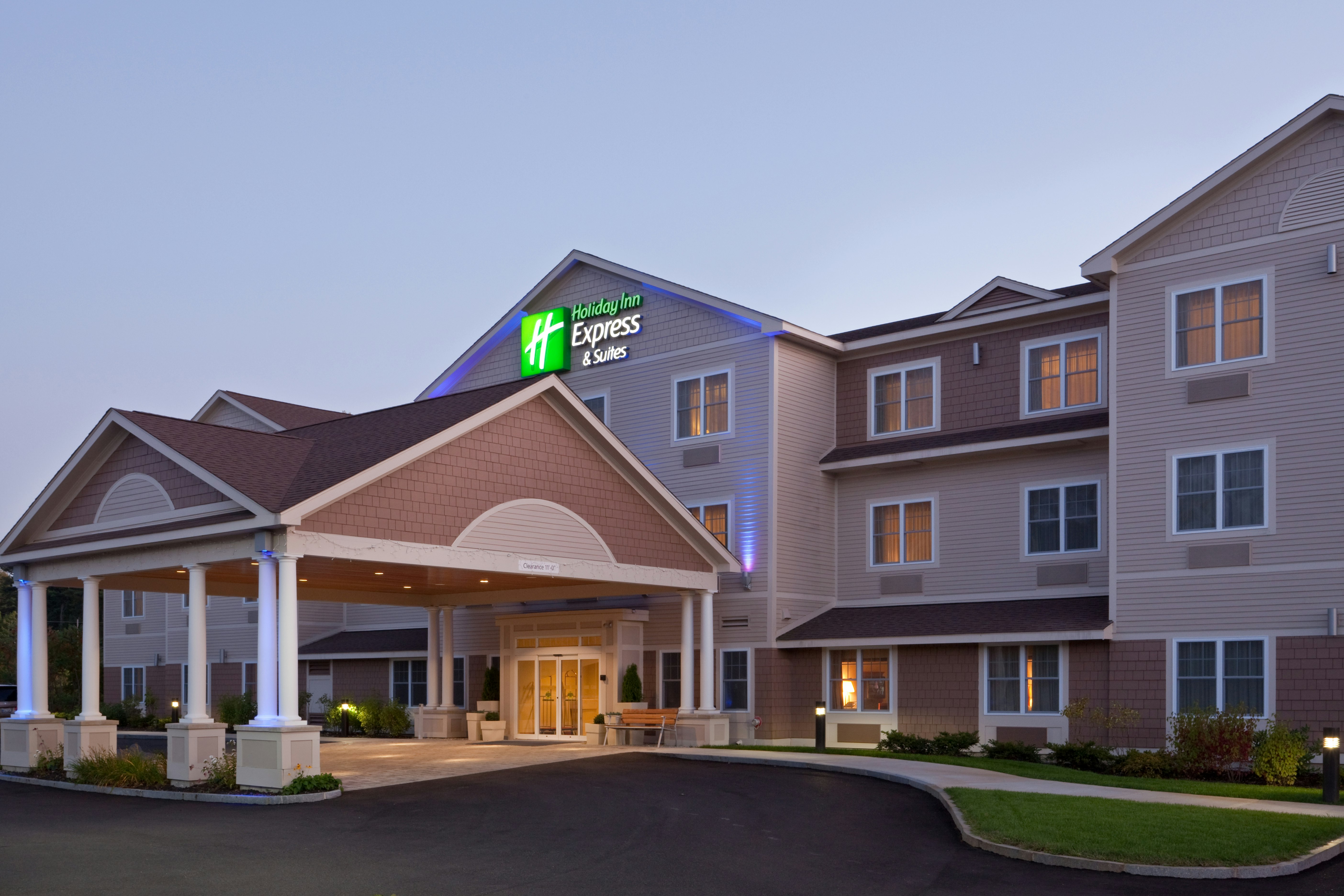 Holiday Inn Express & Suites Tilton 4/41