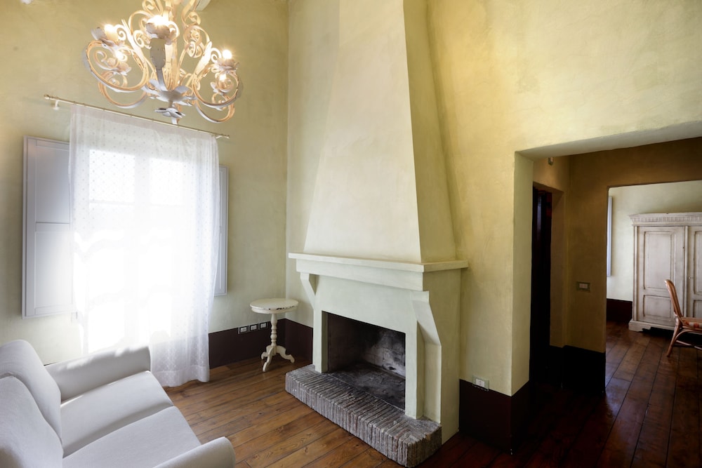 Urbino Resort 54/75