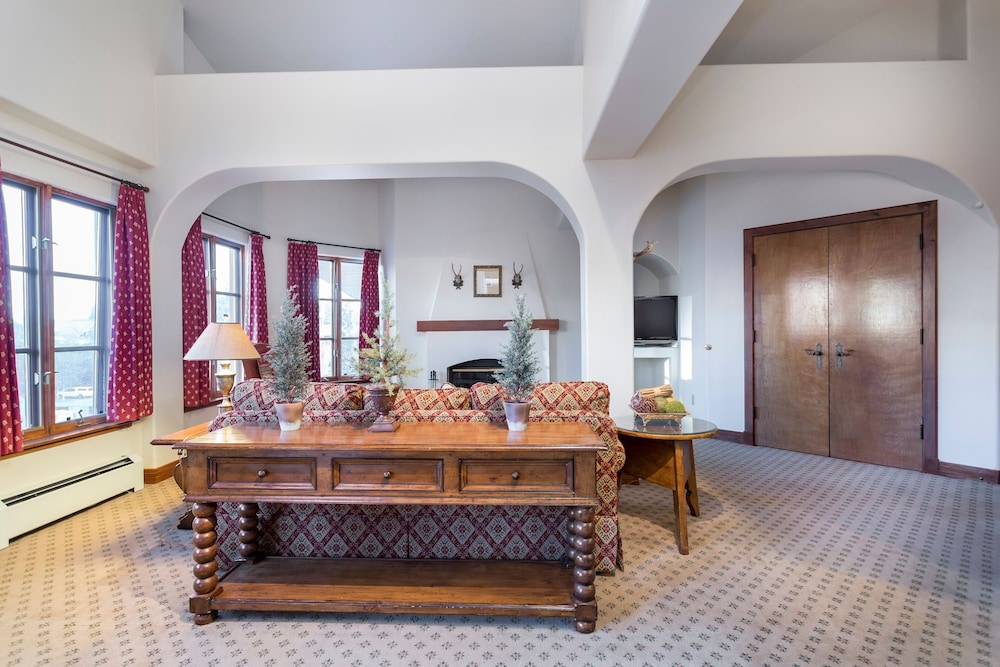Goldener Hirsch, Auberge Resorts Collection 49/72