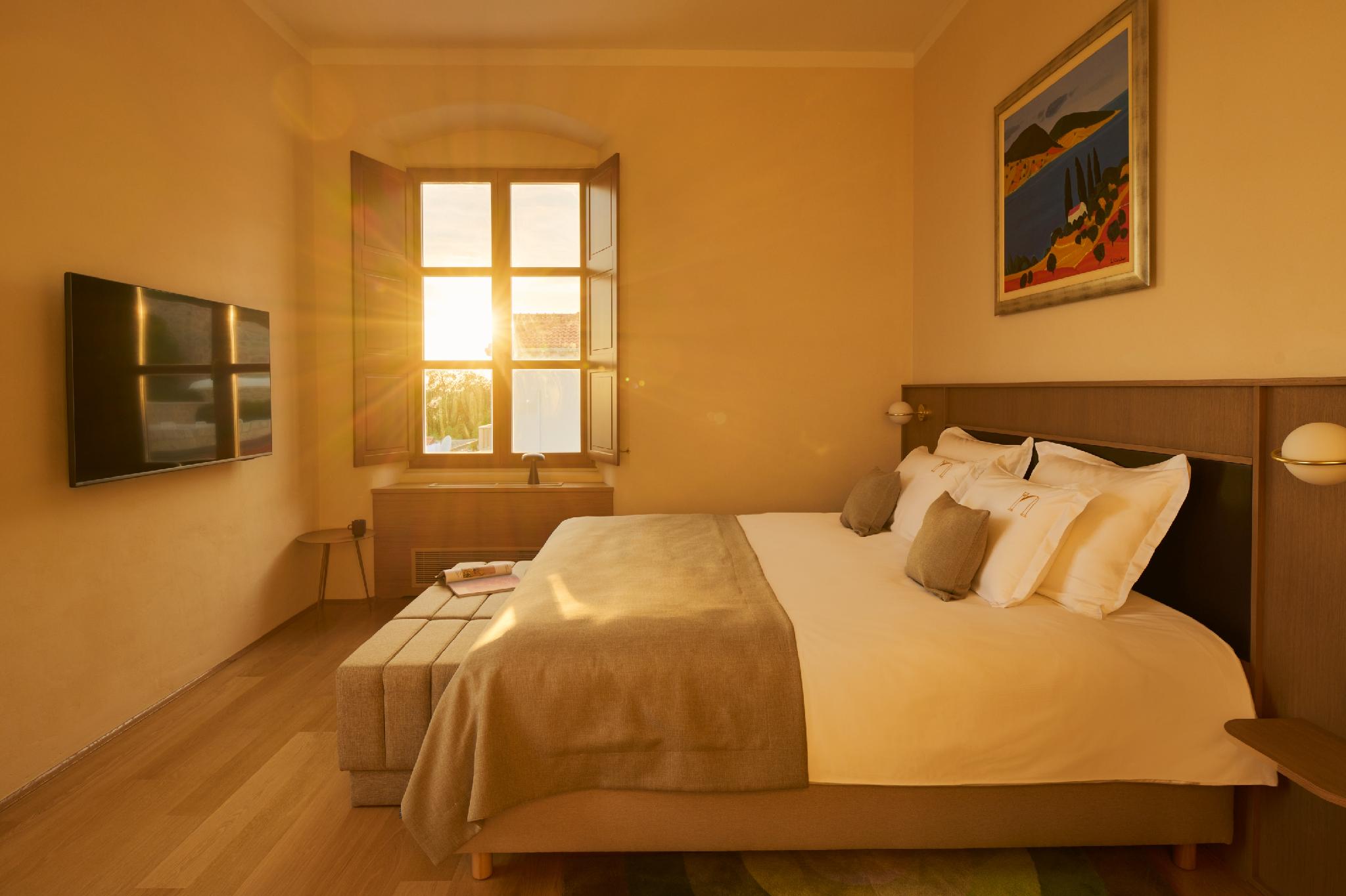 Prestige, Twin Beds, Sauna