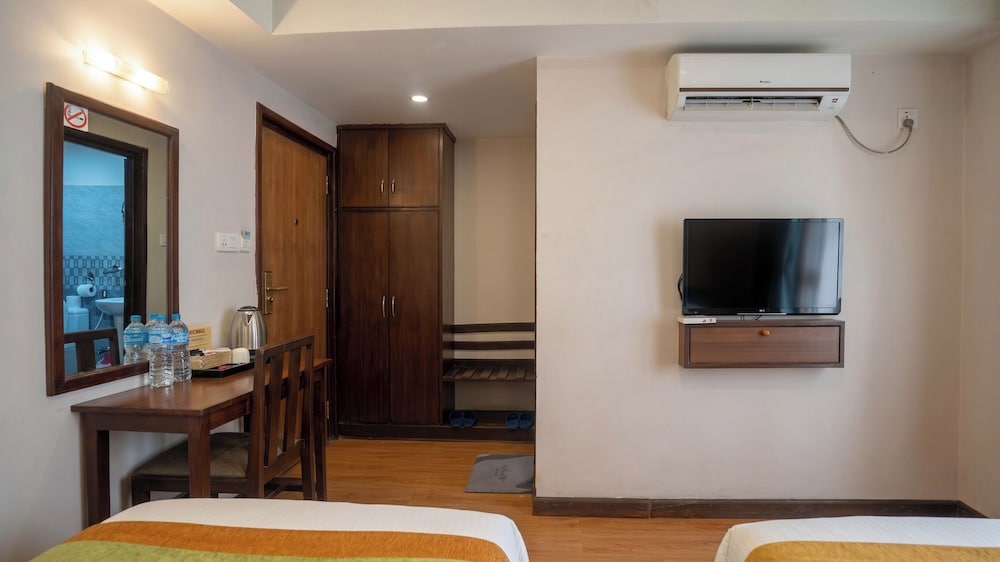 Hotel Everest Nepal 59/64