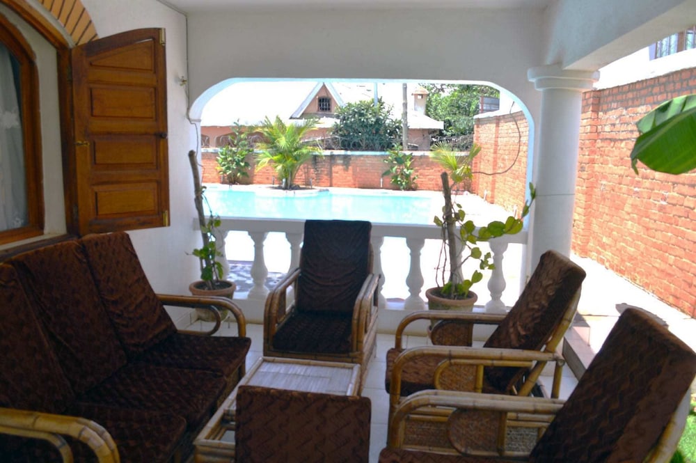 Iarimbato Hotel 11/18