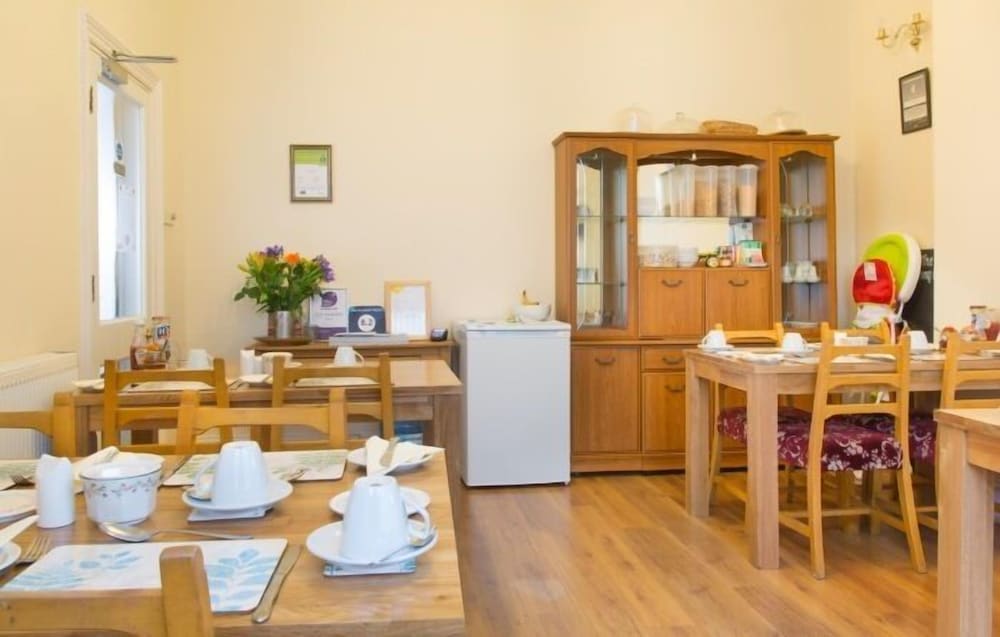 The Firs Guest House 35/45