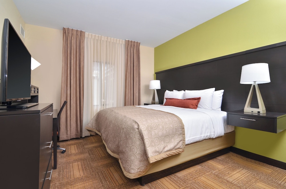 Staybridge Suites Tomball - Spring Area 12/44