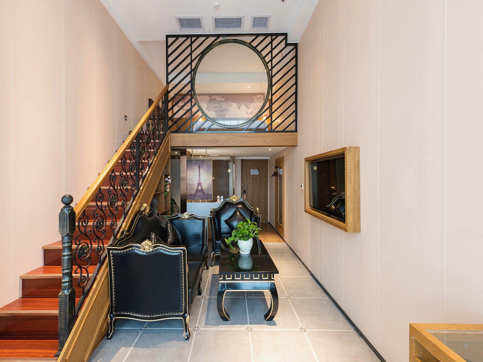 James Joyce Coffetel Hotel (Beijing Sihui East Metro Station) 35/38