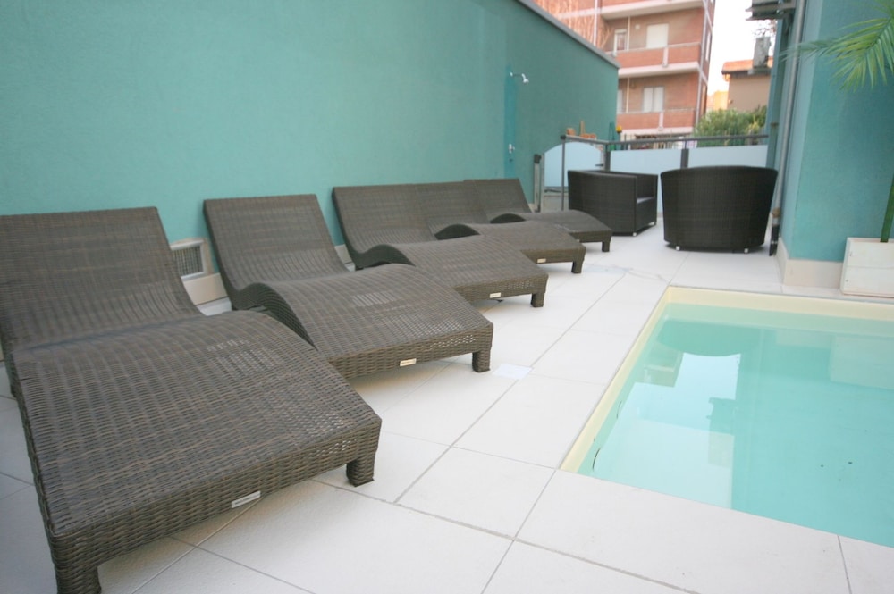 RESIDENCE BEACH PARADISE 27/40