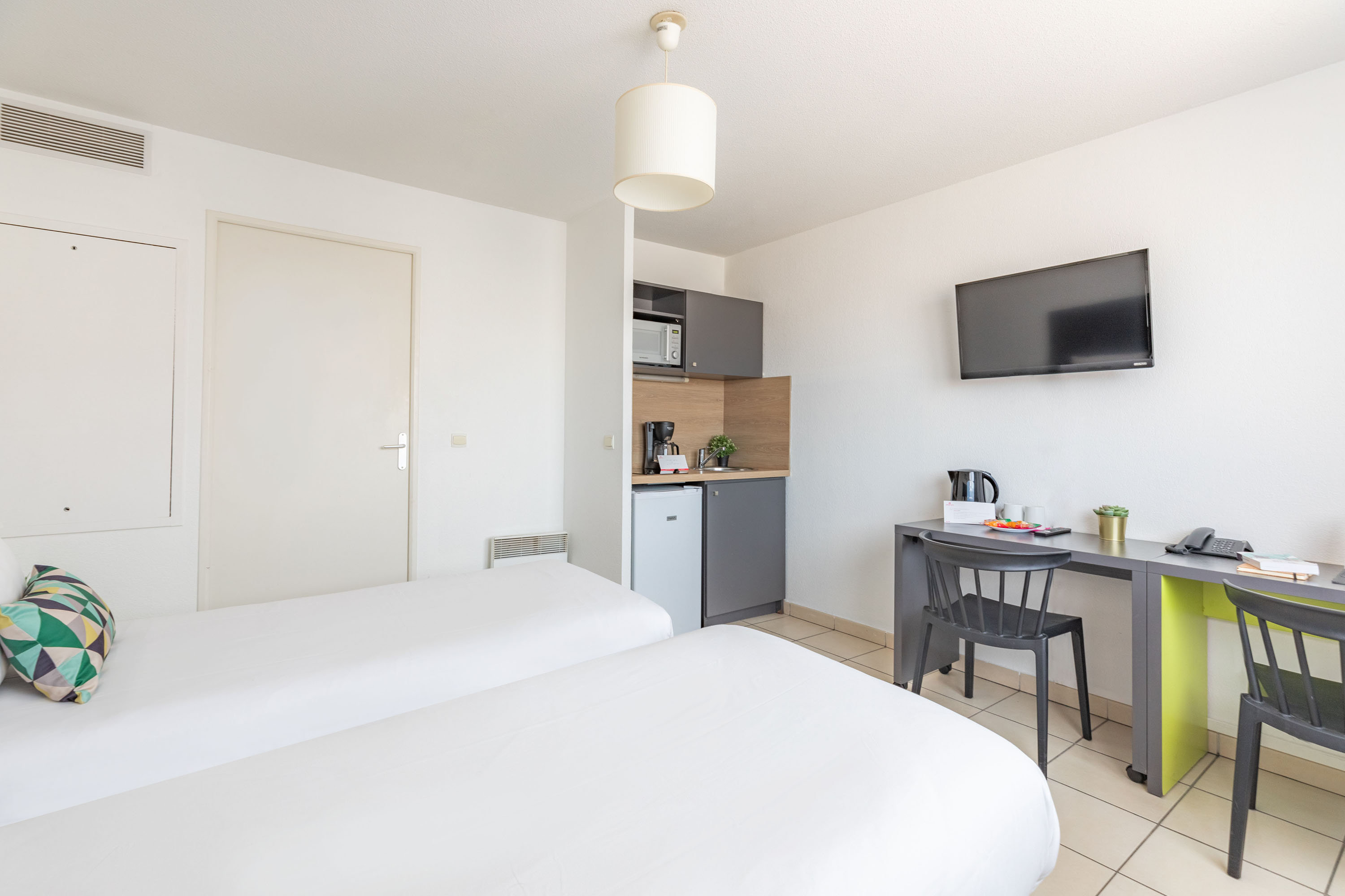 Appart City Confort La Ciotat Cote Port 14/60