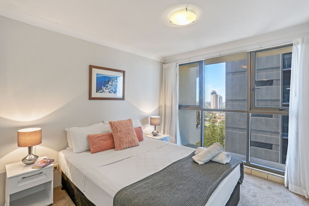 Boulevard North Holiday Apartments 18/77