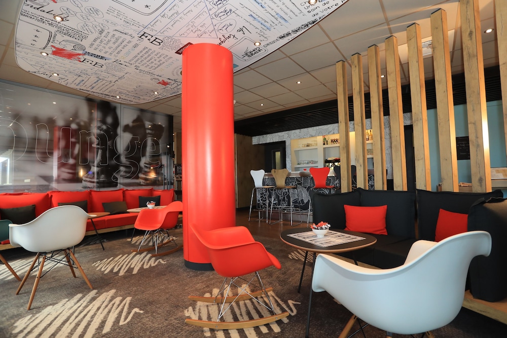 Ibis Aurillac 45/63