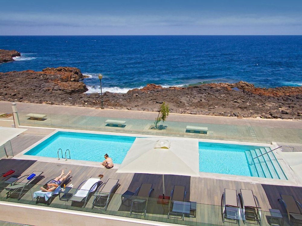 Ereza Mar - Adults Only 72/75